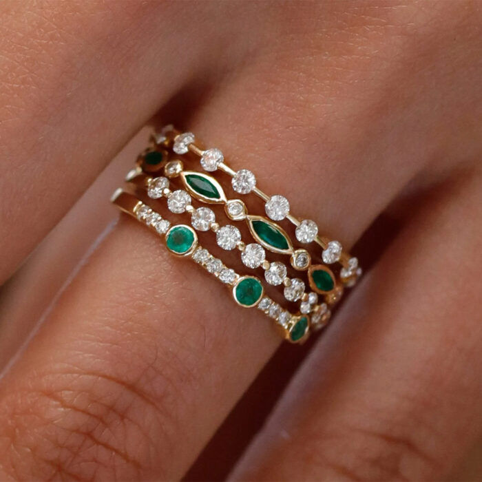 Emerald and Diamond Ring, Round emerald engagement ring - Image 4