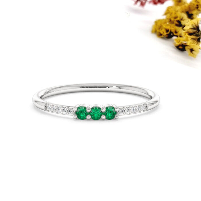 Natural Emerald Ring With Diamond - Image 6
