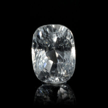 white-topaz-8.27-carat