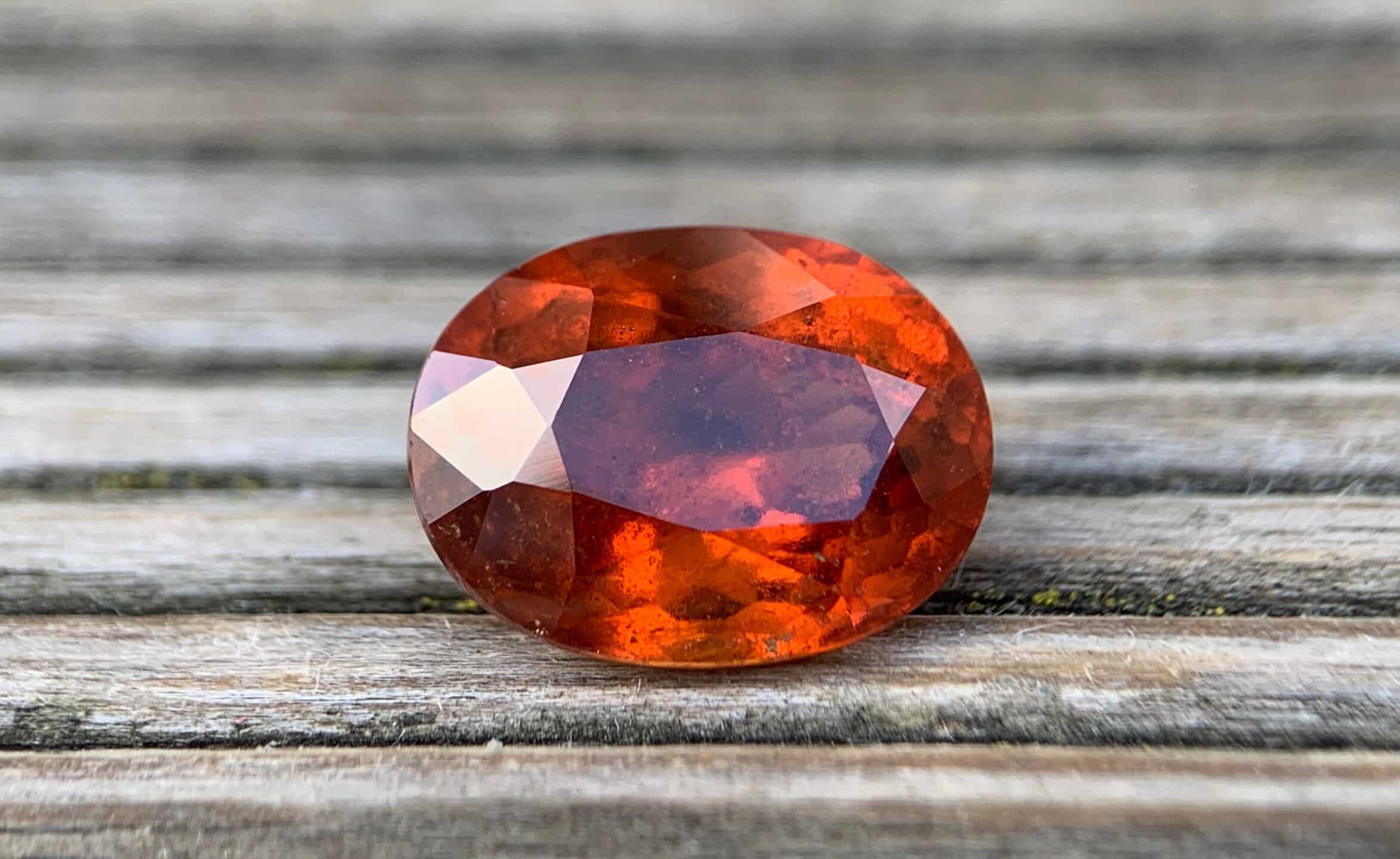 hessonite-gemstone-by-gemastro.com