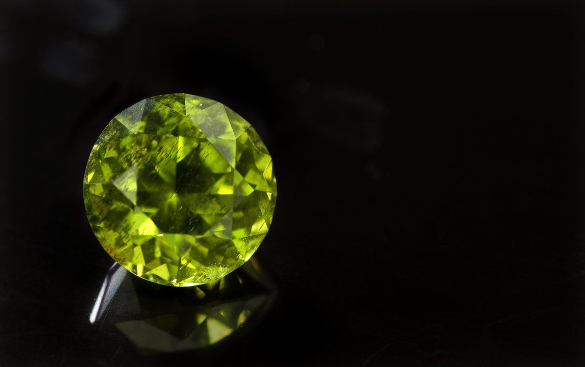 peridot-gemstone-benifits-for-astrology-benifits