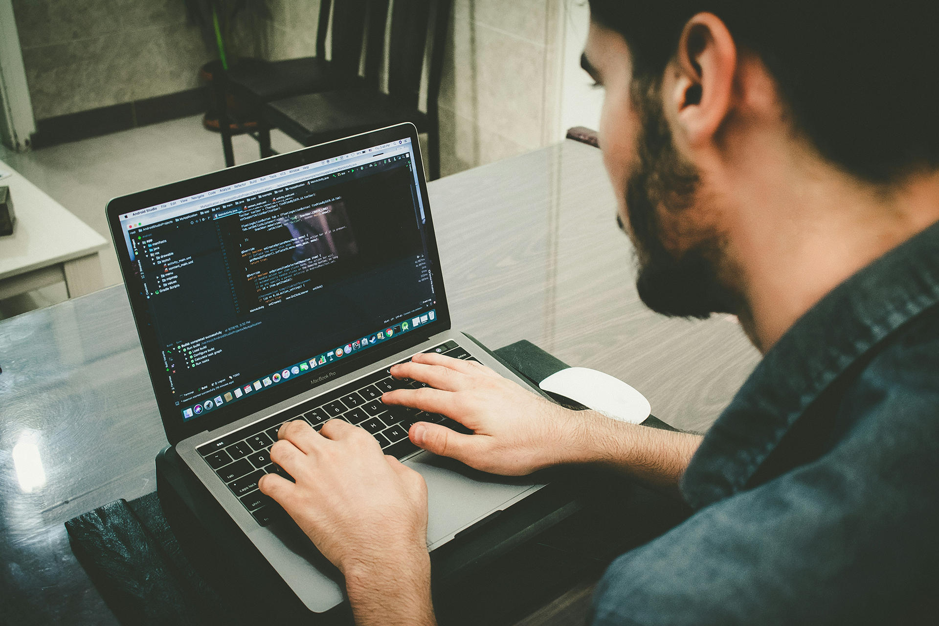AWS cloud consulting services for your sustainable business scaling 12 danial igdery FCHlYvR5gJI unsplash 1