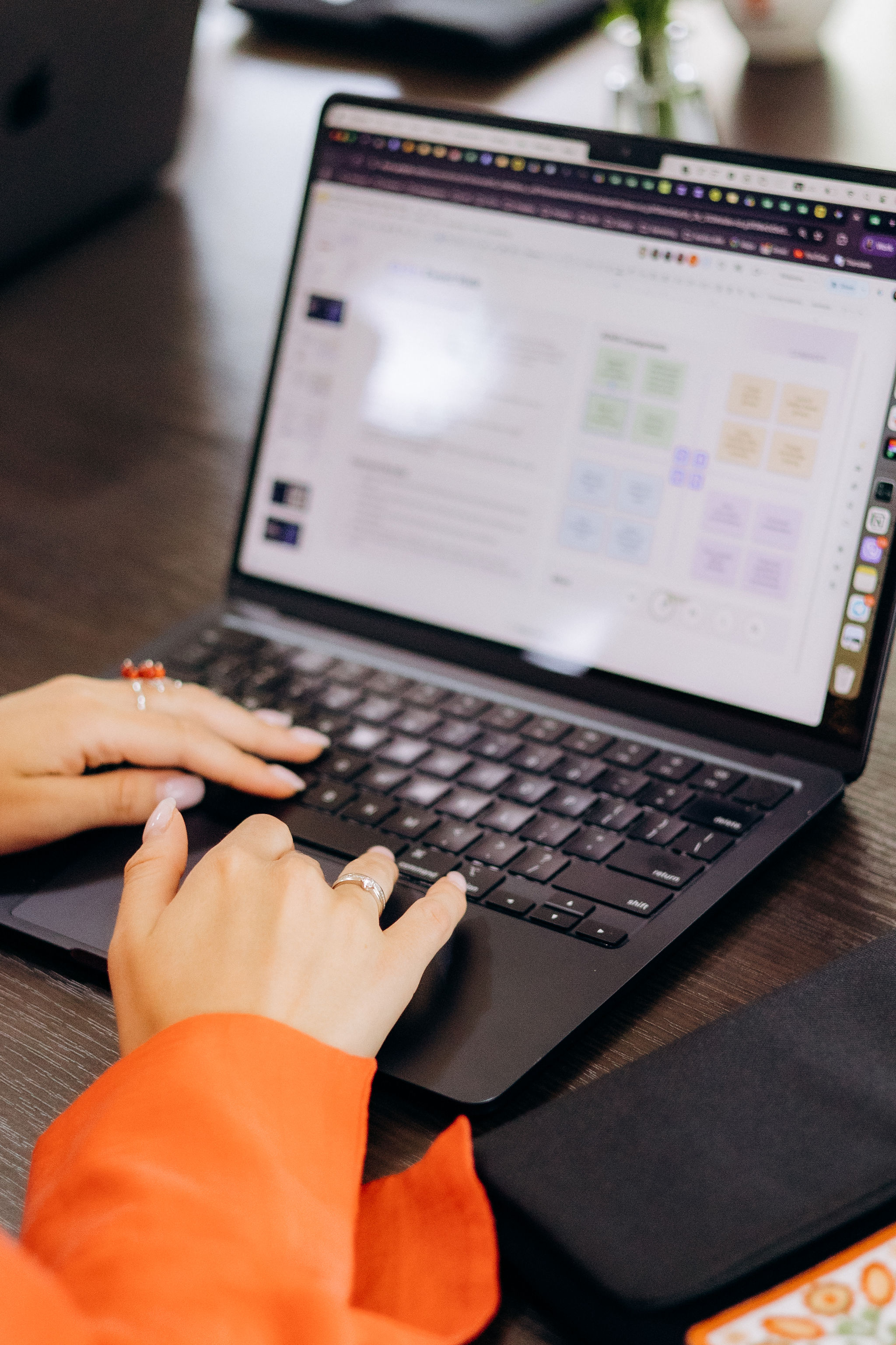 Custom cloud application development services 23 6K7A3029