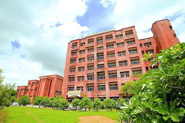 Anand Engineering College Agra β slide 1