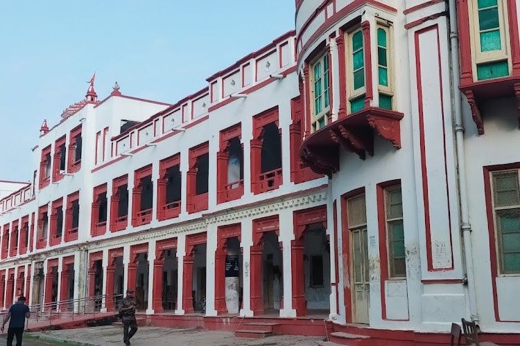 Bapu Mahavidyalaya Ghazipur – slide 1