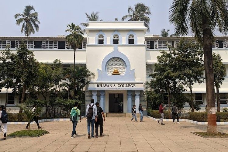 Bhavan's College Mumbai – slide 1