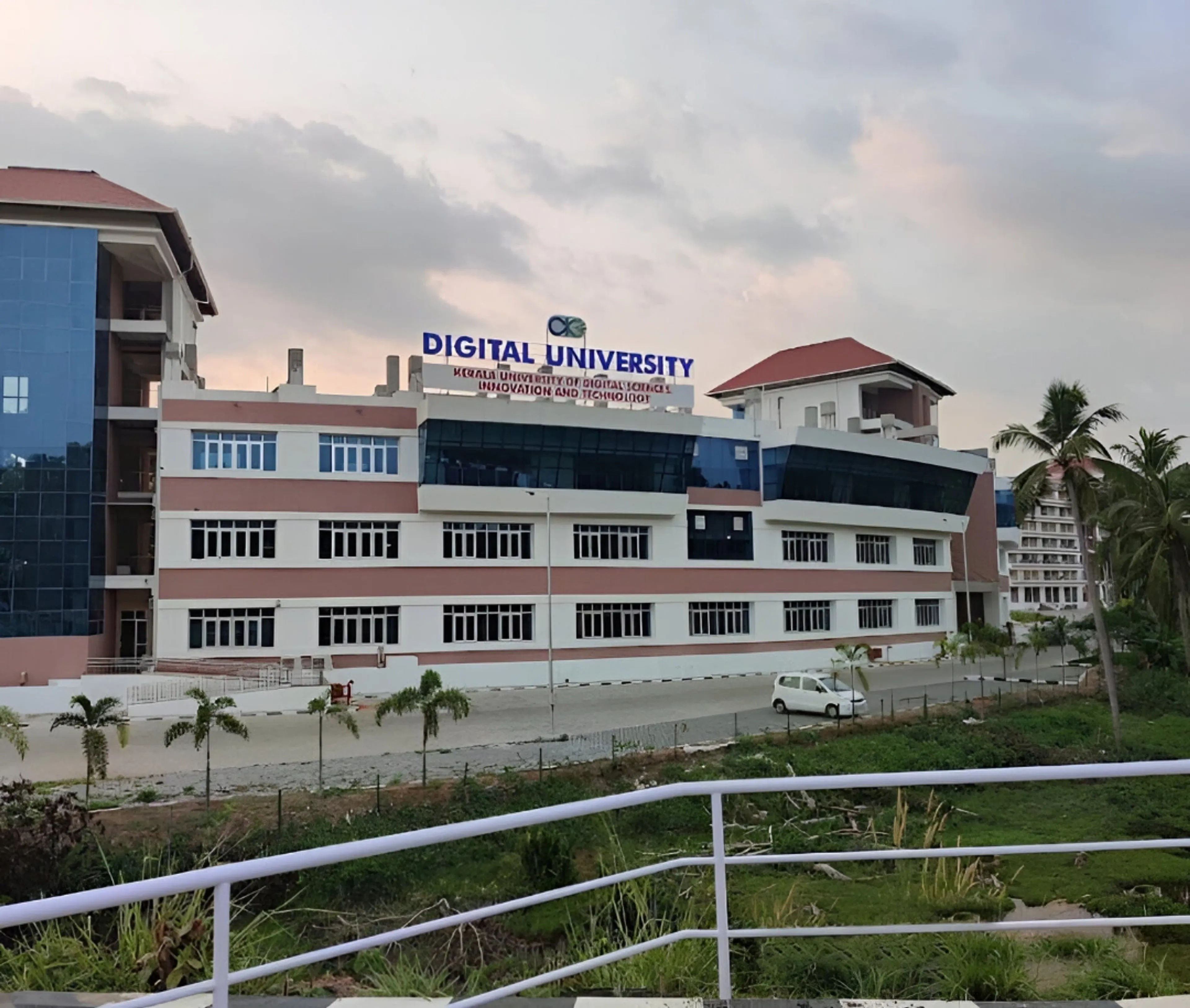 Digital University Kerala Thiruvananthapuram – slide 1