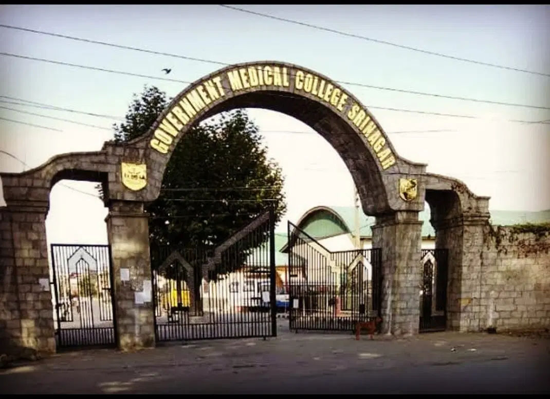 GMC Srinagar – slide 1
