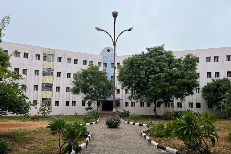 IIIT Hyderabad β slide 1