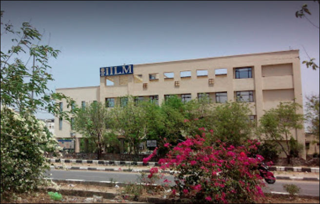 IILM Academy of Higher Learning Jaipur – slide 1