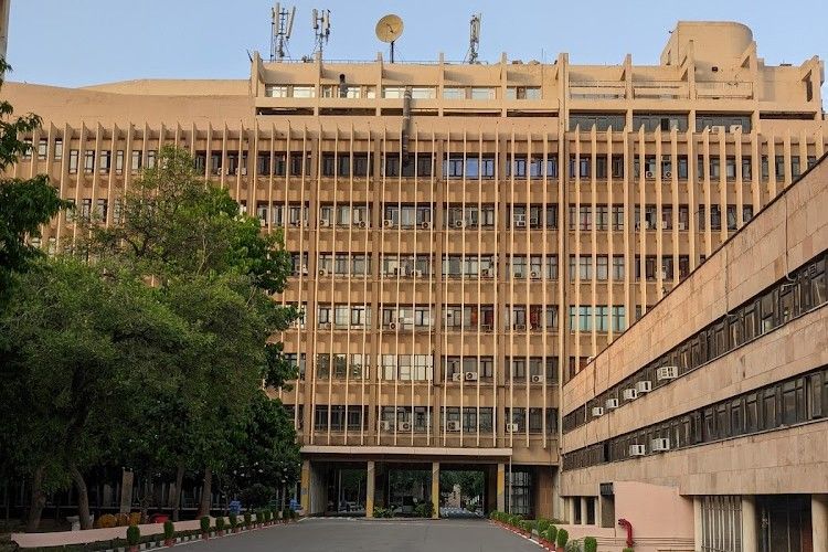 IIT Delhi β slide 1