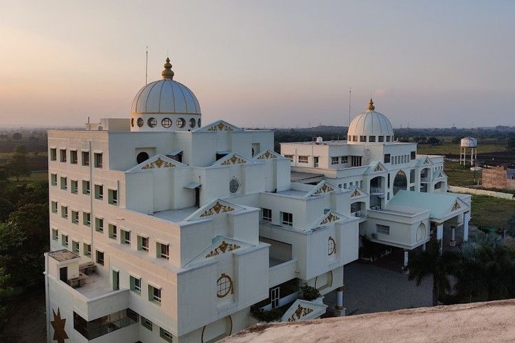 Indore Institute of Law – slide 1