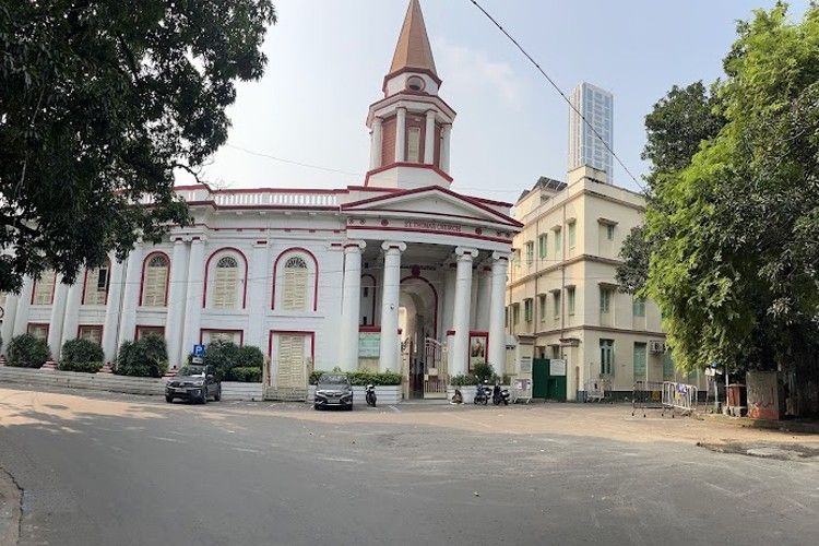 Loreto College Kolkata β slide 1