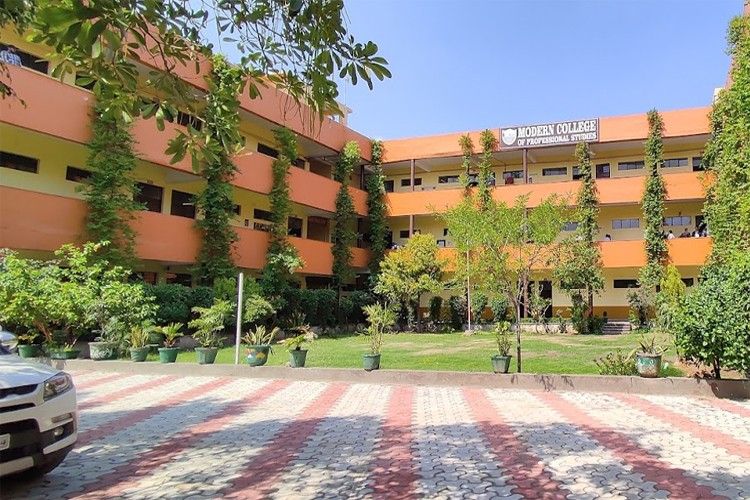 Modern College of Law Ghaziabad – slide 1
