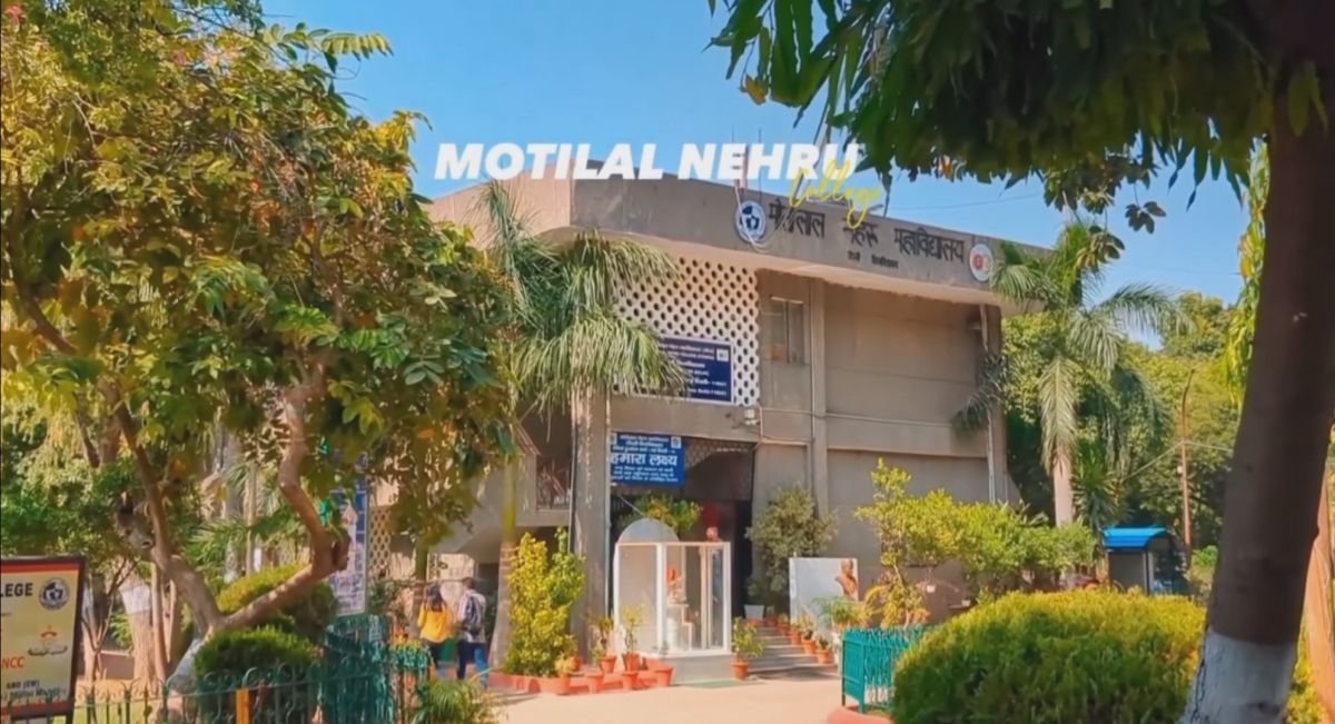 Motilal Nehru College – slide 1