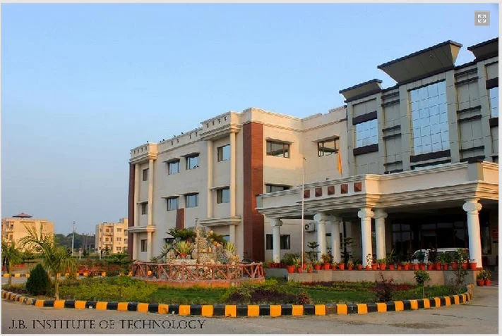 Poornima College of Engineering Jaipur β slide 1