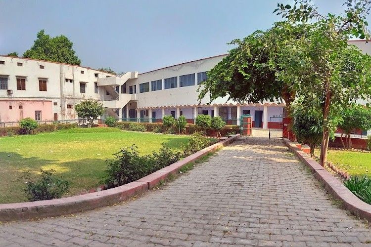 Shri Varshney College Aligarh β slide 1