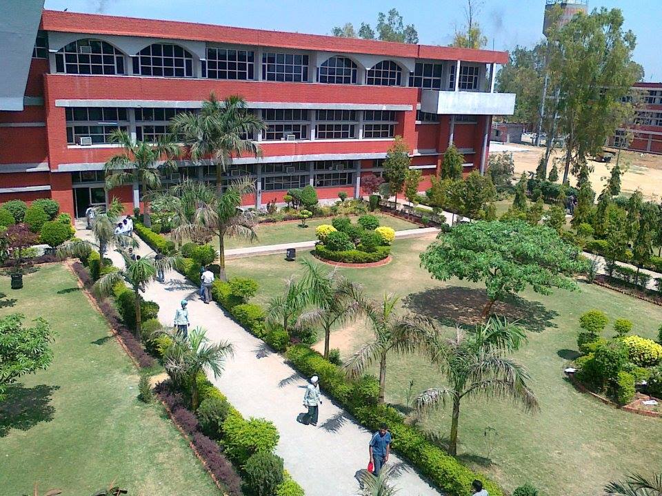 Swami Parmanand College of Engineering and Technology Mohali ā slide 1