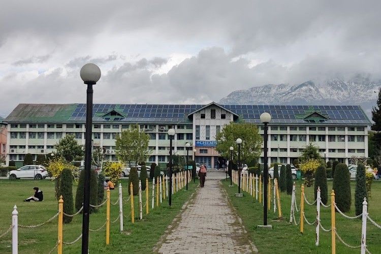 University of Kashmir Srinagar โ slide 1