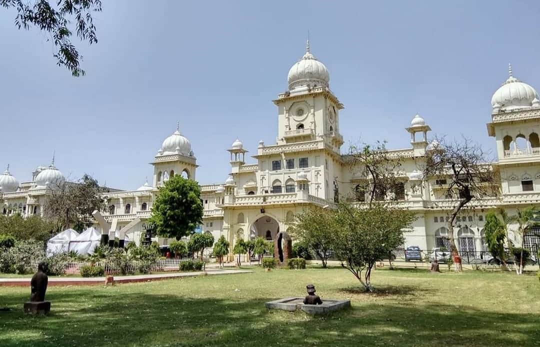 University of Lucknow – slide 1