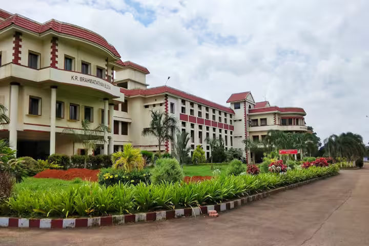 Vidya Academy of Science and Technology Thrissur – slide 1