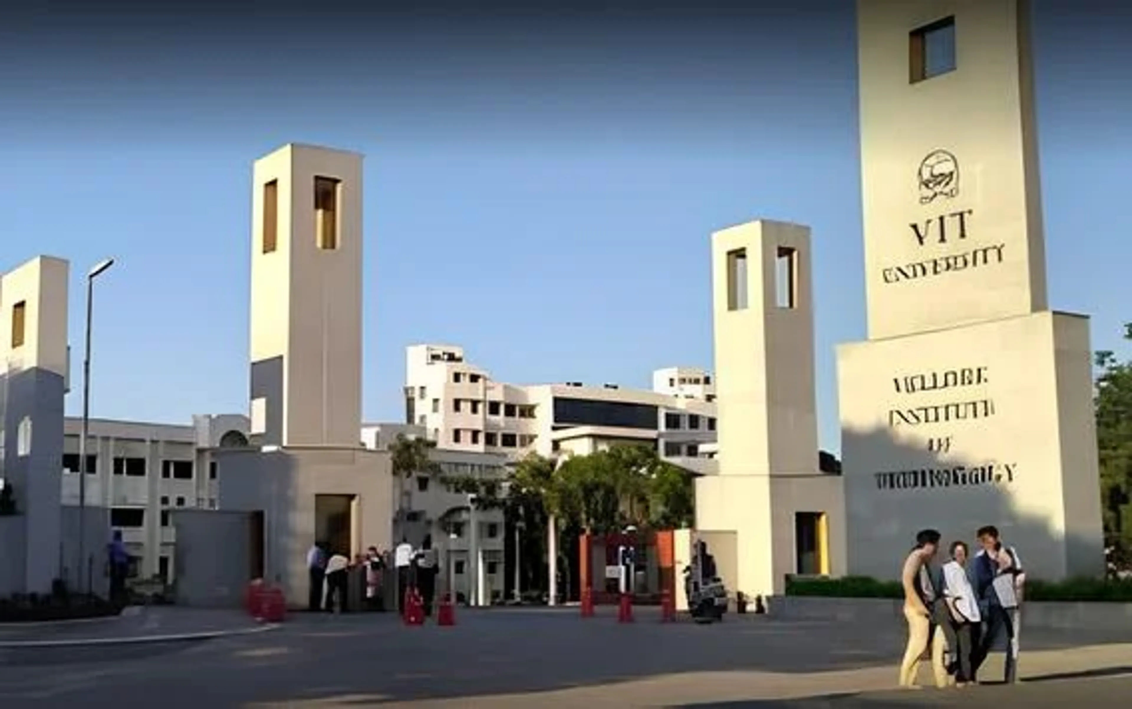 VIT Vellore β slide 1