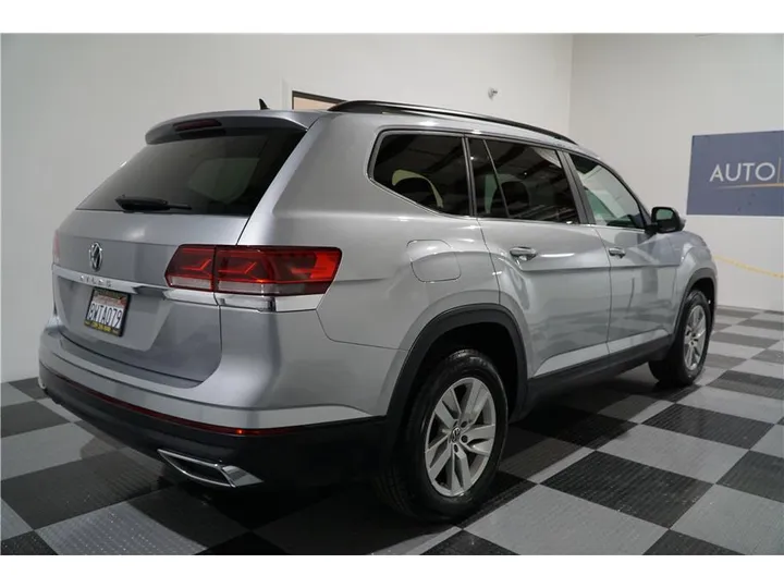 GRAY, 2021 VOLKSWAGEN ATLAS Image 8