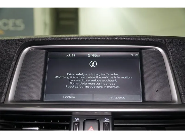 WHITE, 2019 KIA OPTIMA Image 38