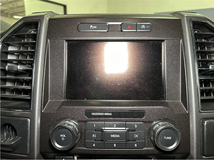 BLACK, 2018 FORD F150 SUPERCREW CAB Image 33