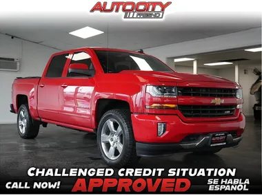 RED, 2017 CHEVROLET SILVERADO 1500 CREW CAB Image 6