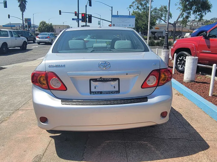 SILVER, 2010 TOYOTA COROLLA Image 11