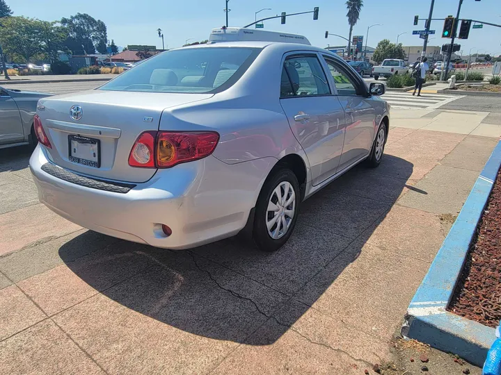 SILVER, 2010 TOYOTA COROLLA Image 12