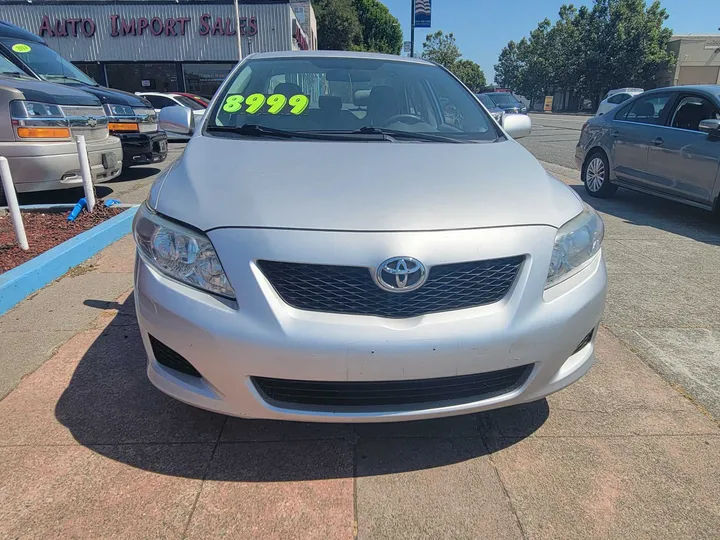 SILVER, 2010 TOYOTA COROLLA Image 3