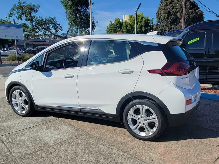 WHITE, 2018 CHEVROLET BOLT EV Image 7