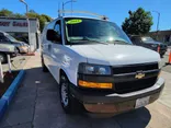 WHITE, 2018 CHEVROLET EXPRESS Thumnail Image 5