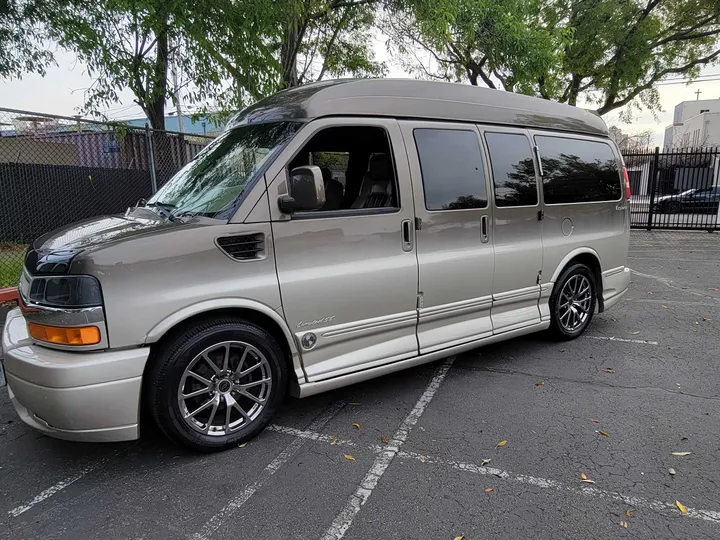 BROWN, 2014 CHEVROLET EXPRESS Image 13