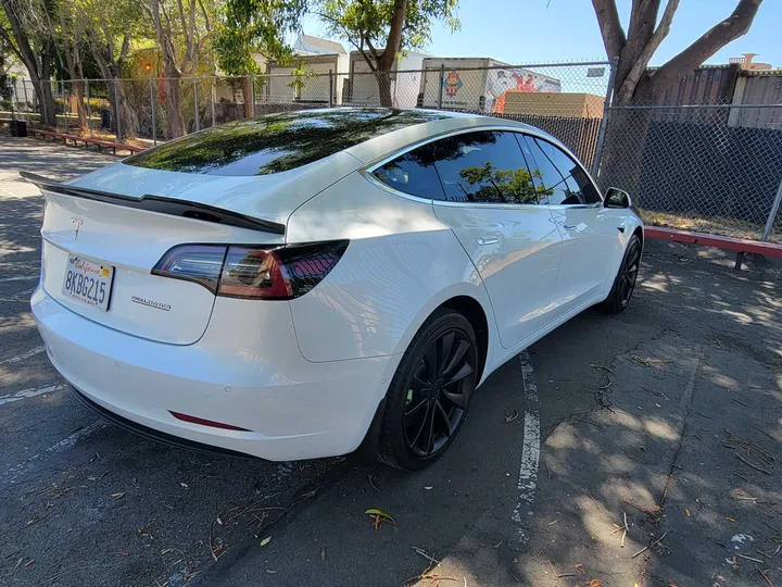 WHITE, 2019 TESLA MODEL 3 Image 16