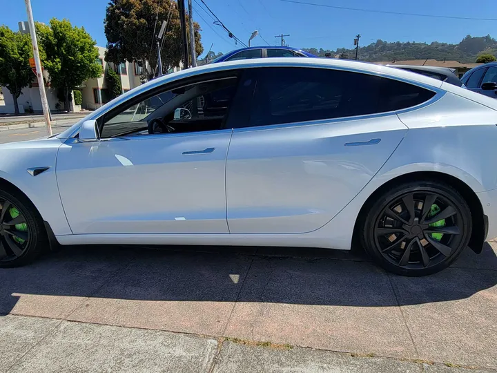 WHITE, 2019 TESLA MODEL 3 Image 6