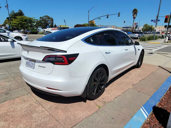 WHITE, 2019 TESLA MODEL 3 Image 9