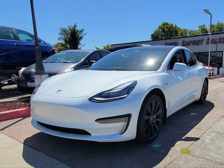 WHITE, 2019 TESLA MODEL 3 Image 3