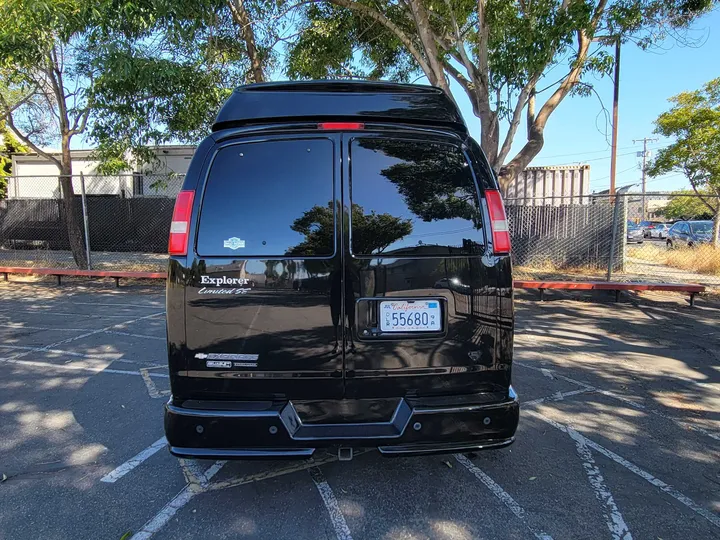 BLACK, 2014 CHEVROLET EXPRESS Image 19