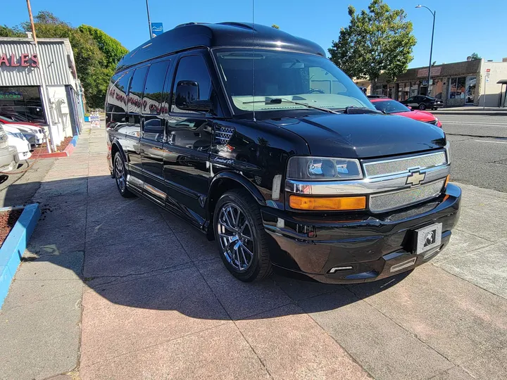 BLACK, 2014 CHEVROLET EXPRESS Image 8