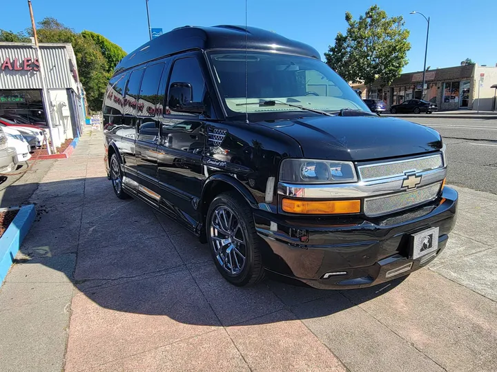 BLACK, 2014 CHEVROLET EXPRESS Image 9