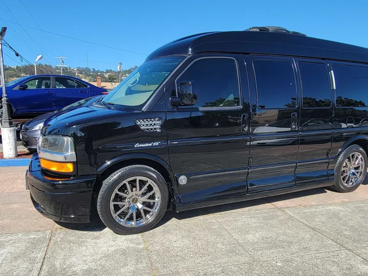 BLACK, 2014 CHEVROLET EXPRESS Image 4