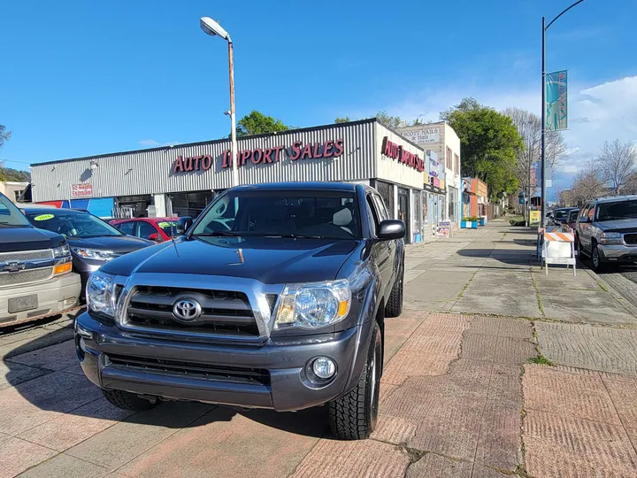 2009 TOYOTA TACOMA DOUBLE CAB Image 1