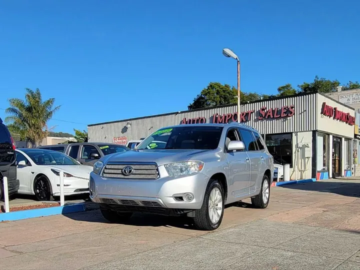 SILVER, 2008 TOYOTA HIGHLANDER Image 2