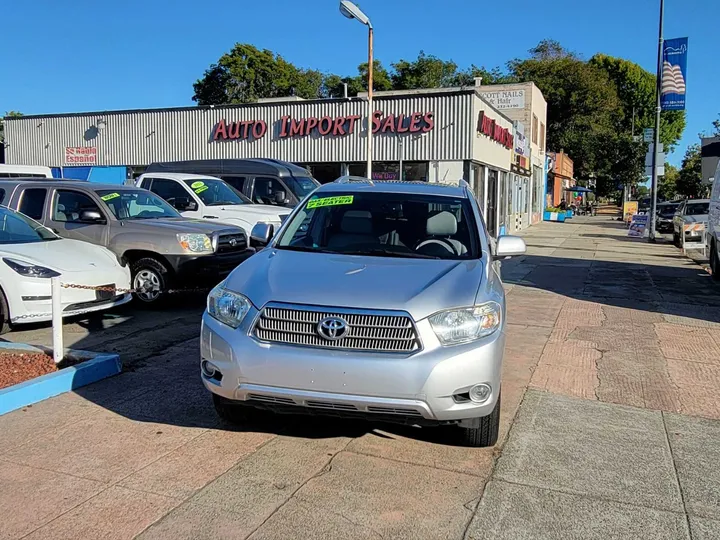 SILVER, 2008 TOYOTA HIGHLANDER Image 1