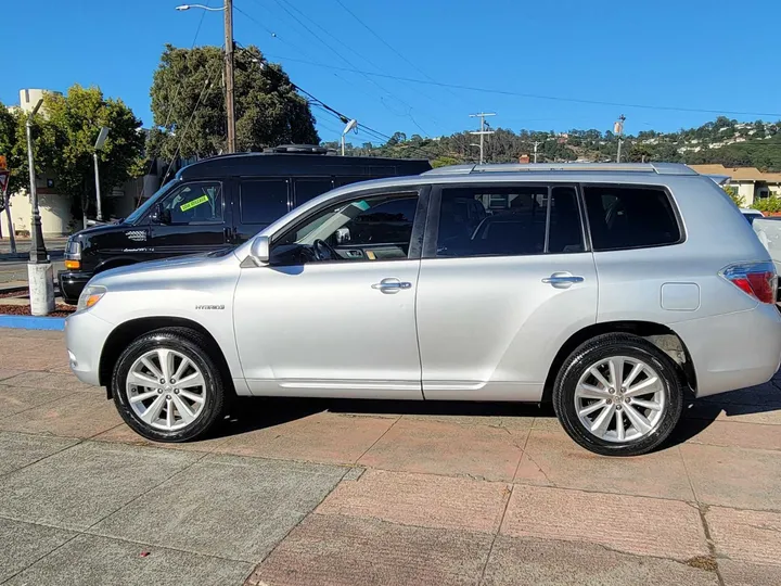 SILVER, 2008 TOYOTA HIGHLANDER Image 6