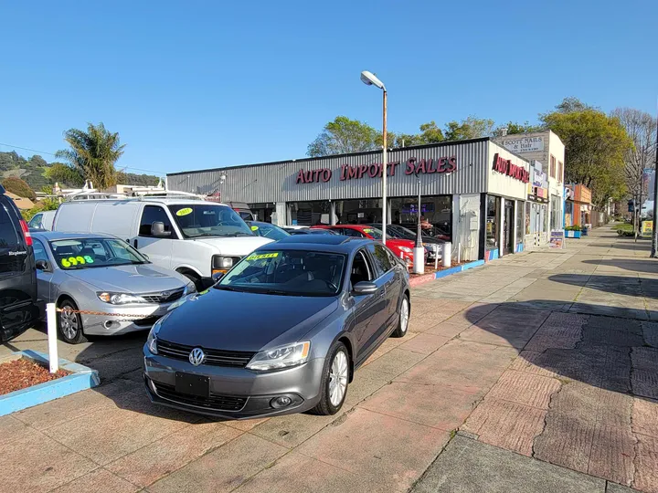 GRAY, 2013 VOLKSWAGEN JETTA Image 2