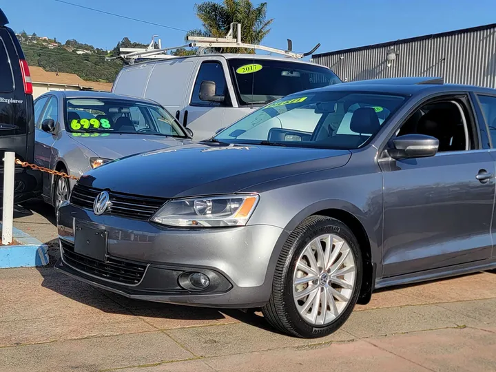 GRAY, 2013 VOLKSWAGEN JETTA Image 3